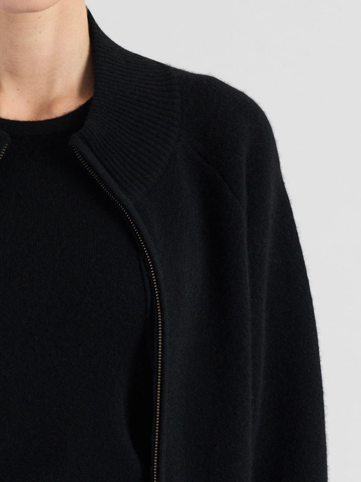 Cashmere bomber-jacket "Oline" in 100% pure cashmere. Scandinavian design by Kashmina. Color: Black.