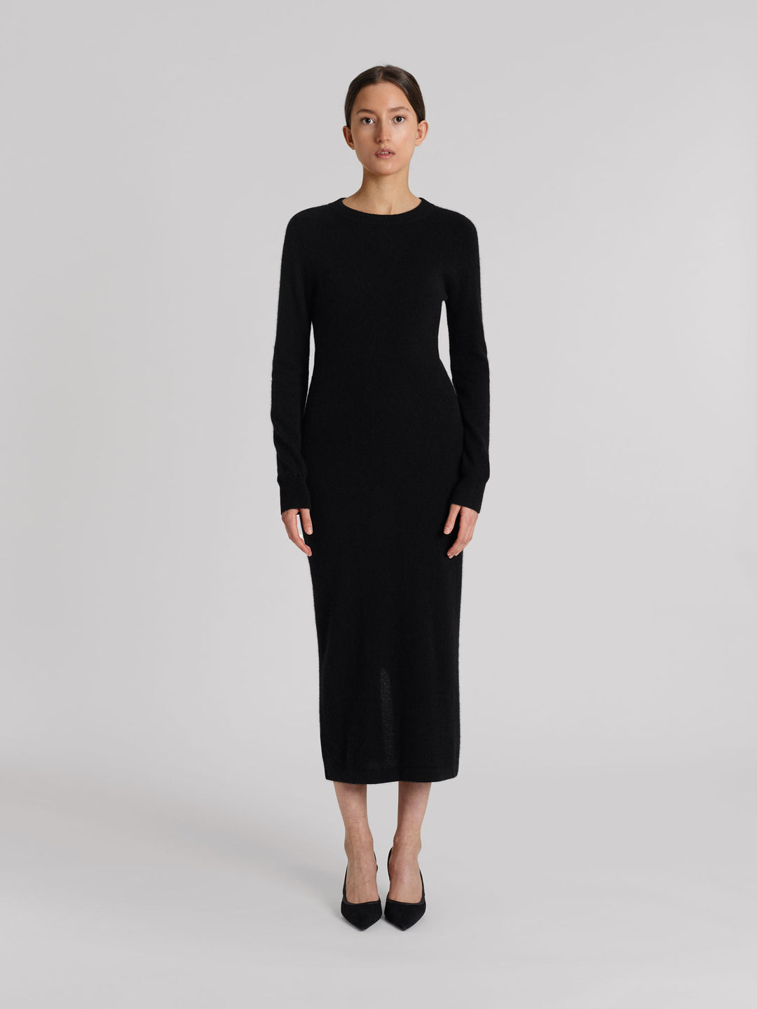 Cashmere dress "Hedvig" in 100% pure cashmere. Sandinavian design by Kashmina. Color: Black.