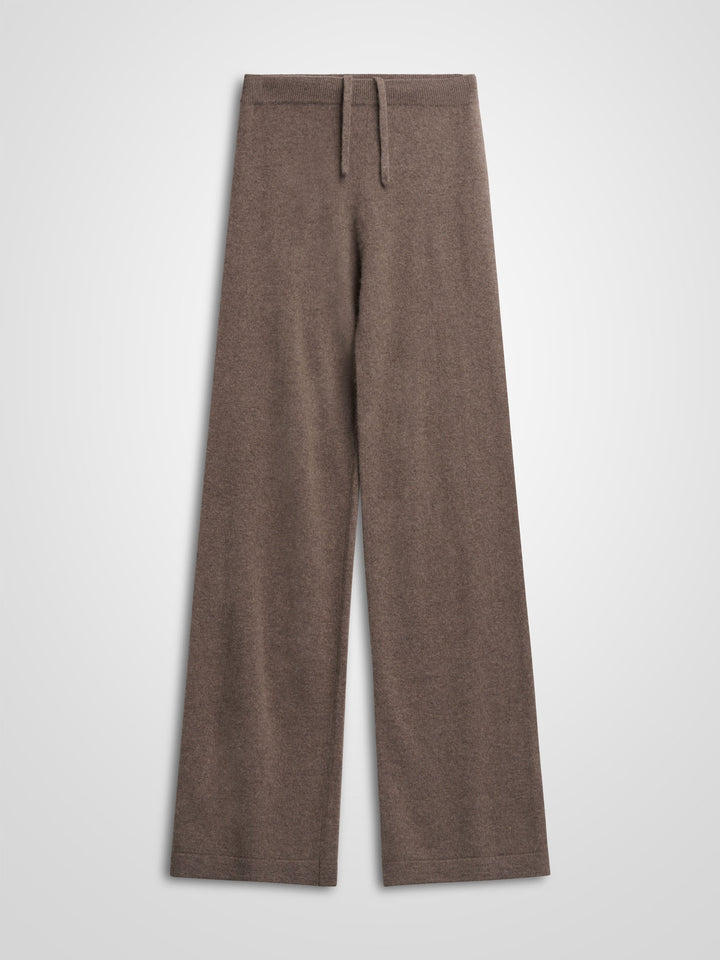 Cashmere pants "classic pants"  in 100% pure cashmere. Color: Dark Toast. Scandinavian design by Kashmina.