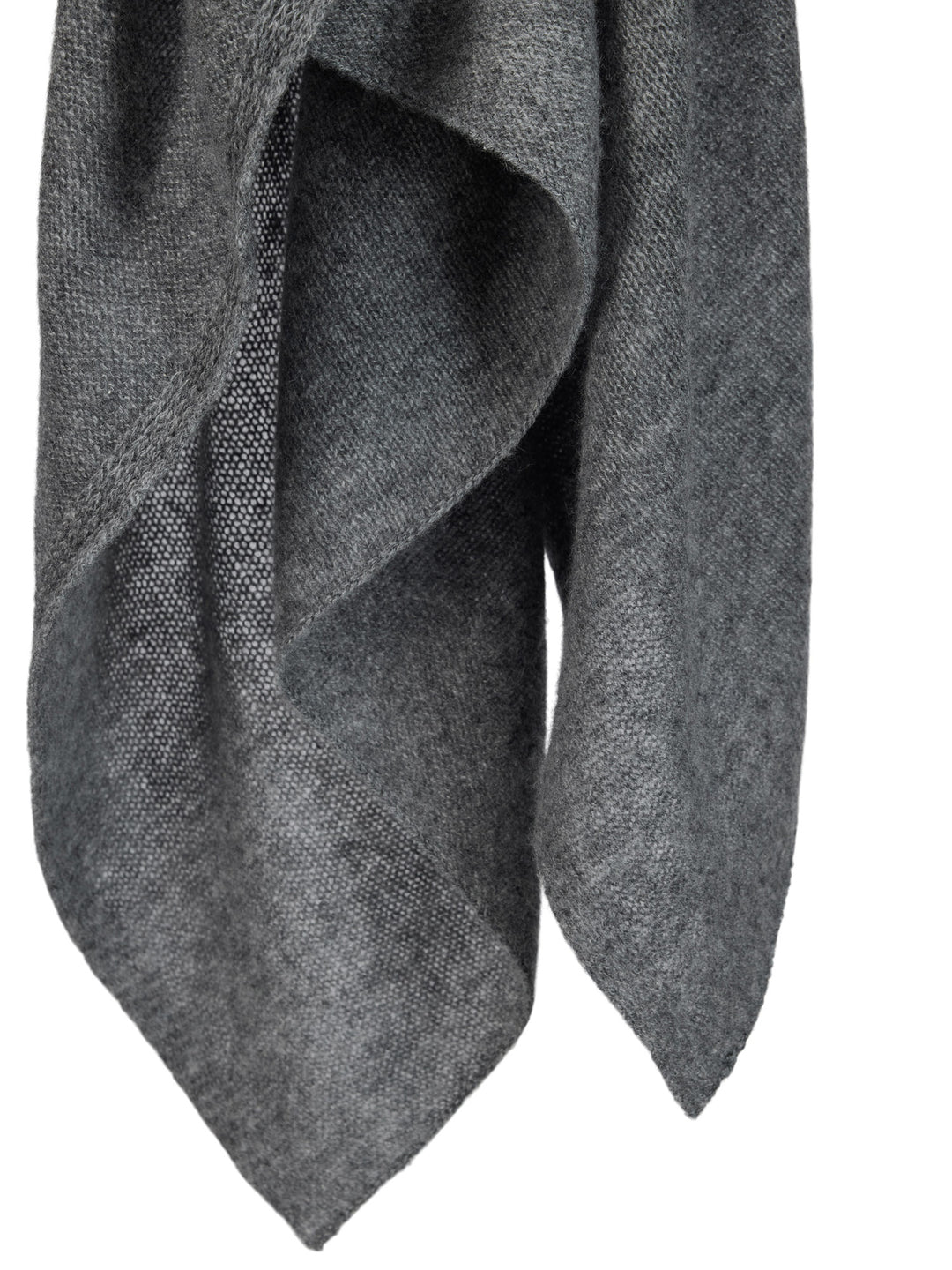 Cashmere scarf "Flow" 100% cashmere from Kashmina. Norwegian design. Color: Dark Grey.