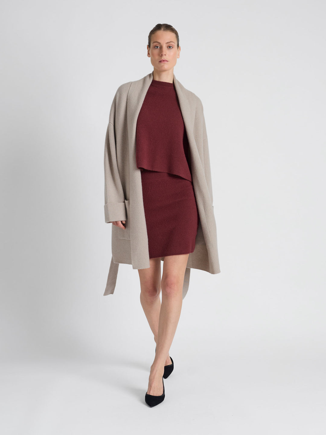 Cashmere skirt "Olava" in 100% pure cashmere. Scandinavian design by Kashmina. Color: Bordeaux.