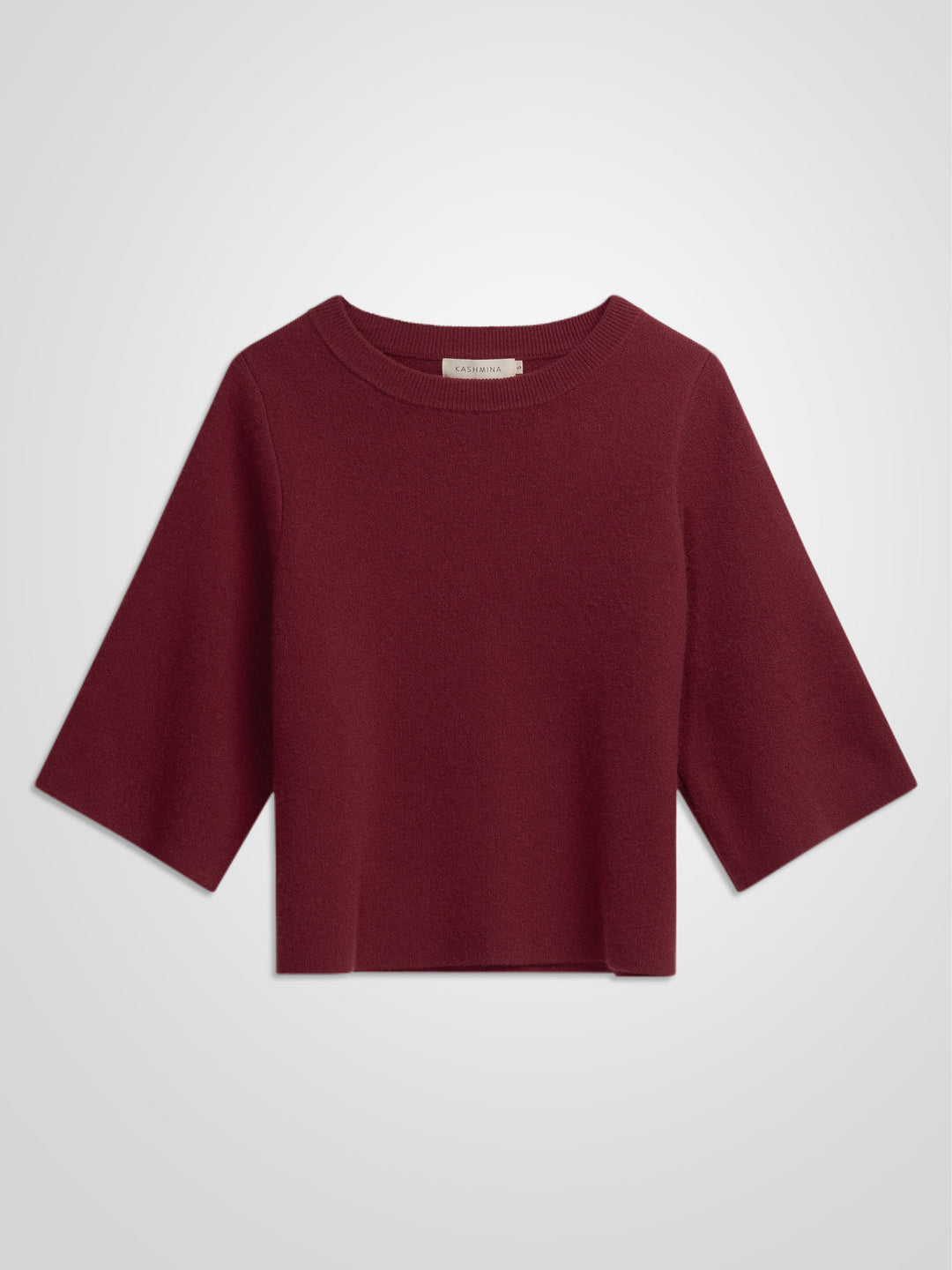 Cashmere sweater "Dina" in 100% pure cashmere. Scandinavian design by Kashmina. Color: Bordeaux.