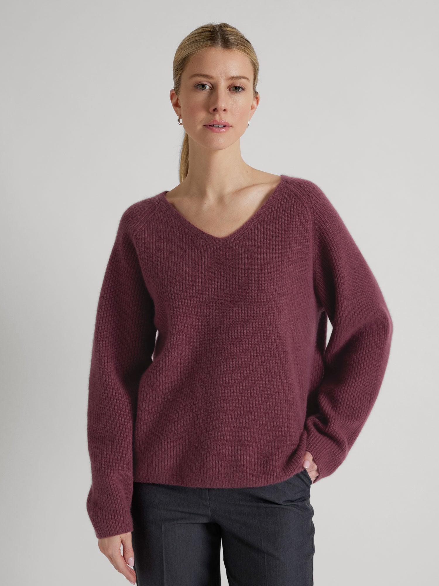 Plum 2025 cashmere sweater