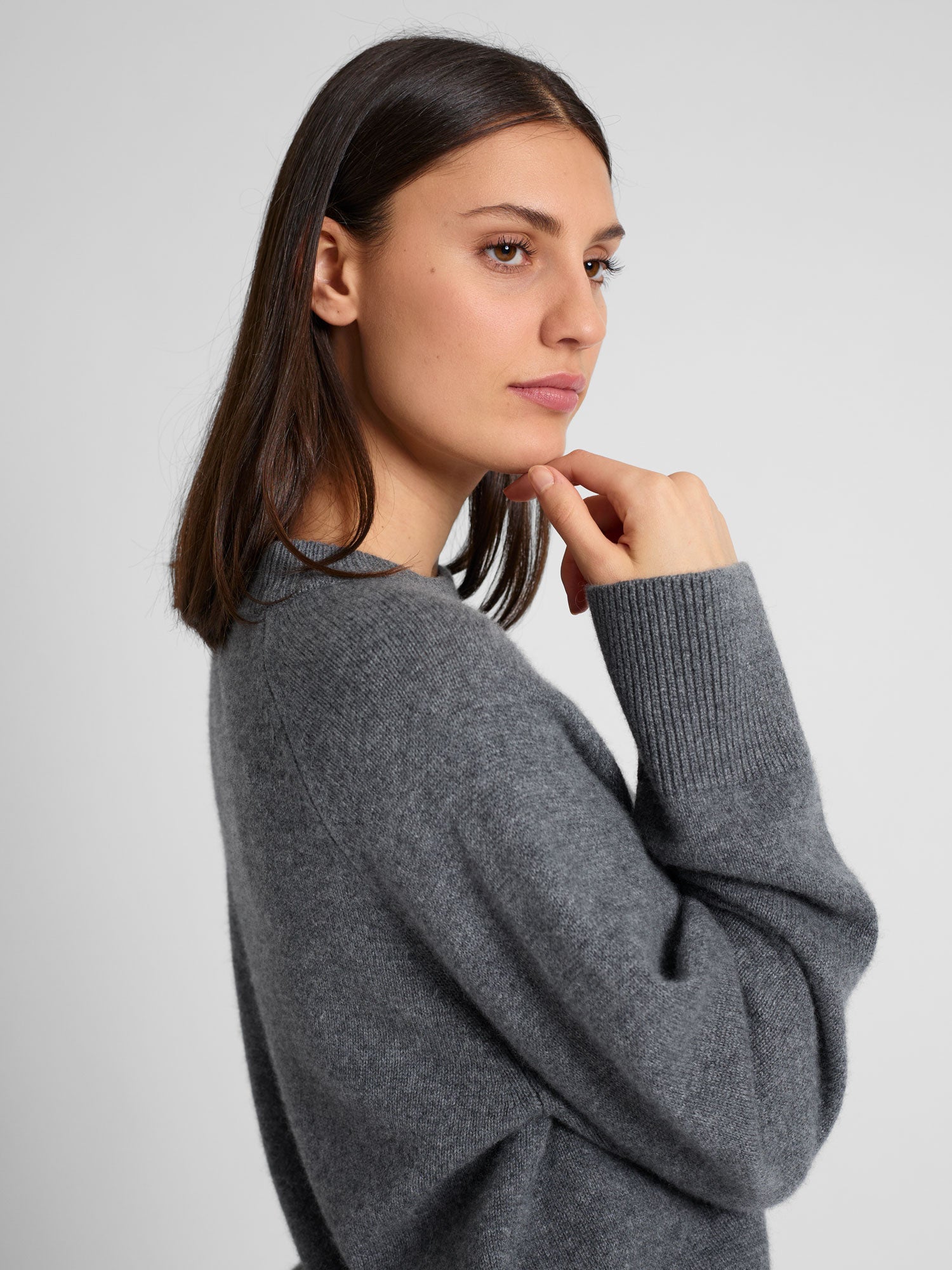 Charcoal grey cashmere sweater hotsell