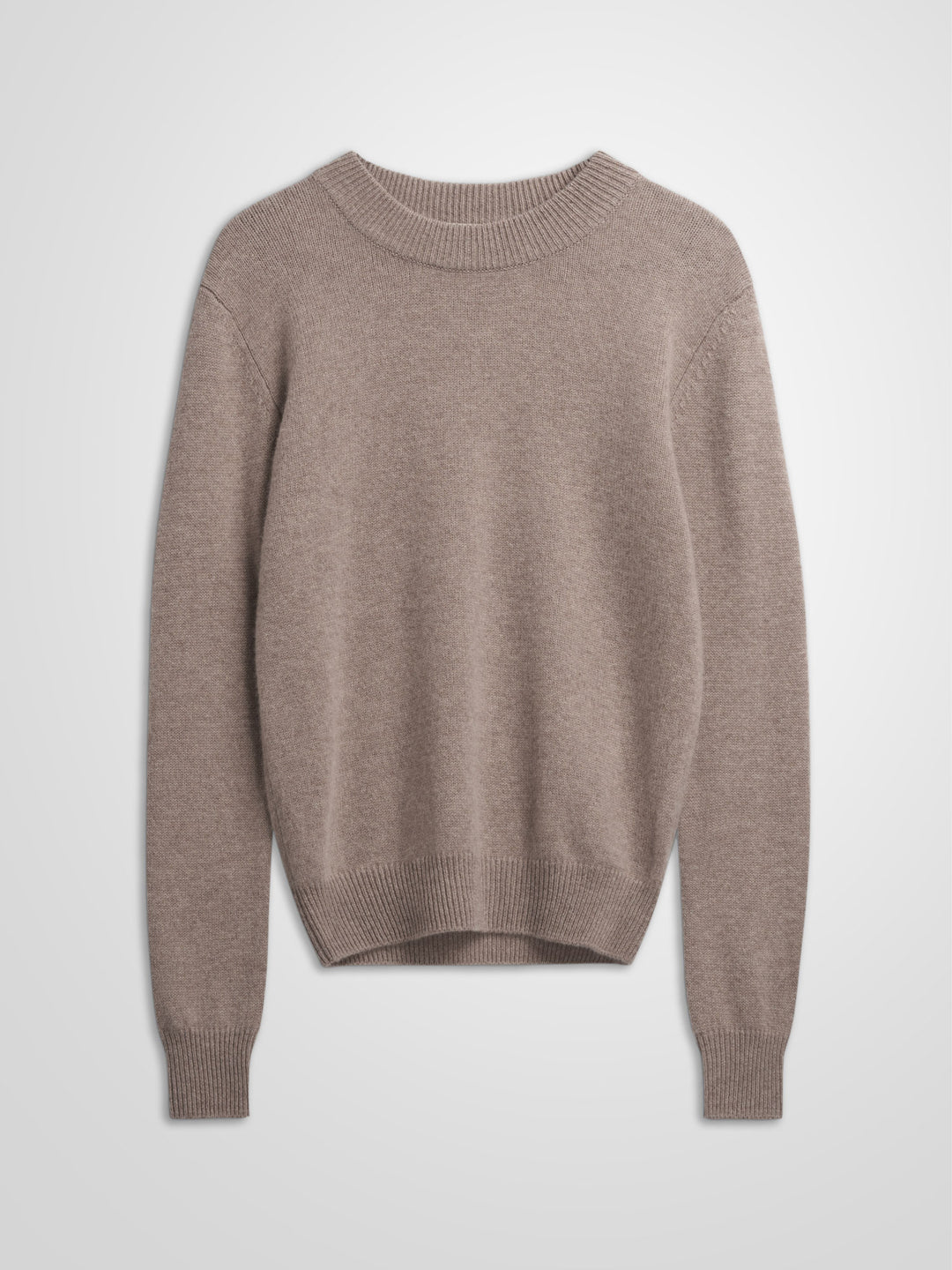 Classic round neck cashmere sweater "Sofia long" in 100% pure cashmere. Scandinavian design by Kashmina. Color: Toast.