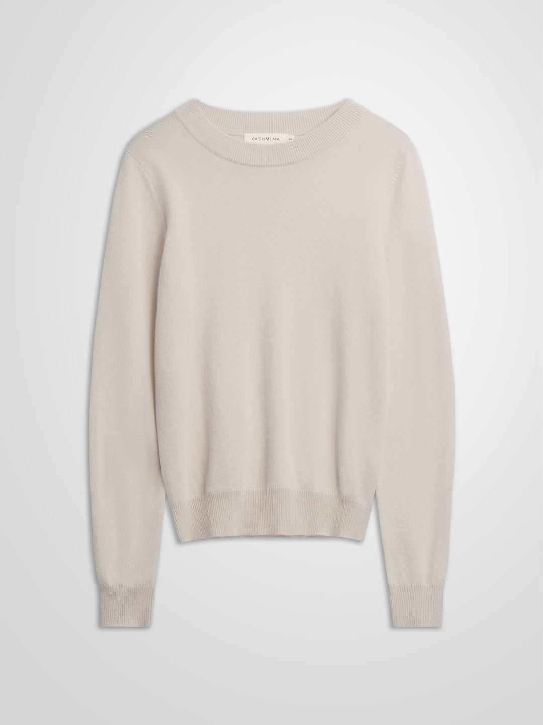 Cashmere sweater "Thora" in 100% pure cashmere. Long sleeves, round neck. Scandinavian design by Kashmina. Color: Cream.