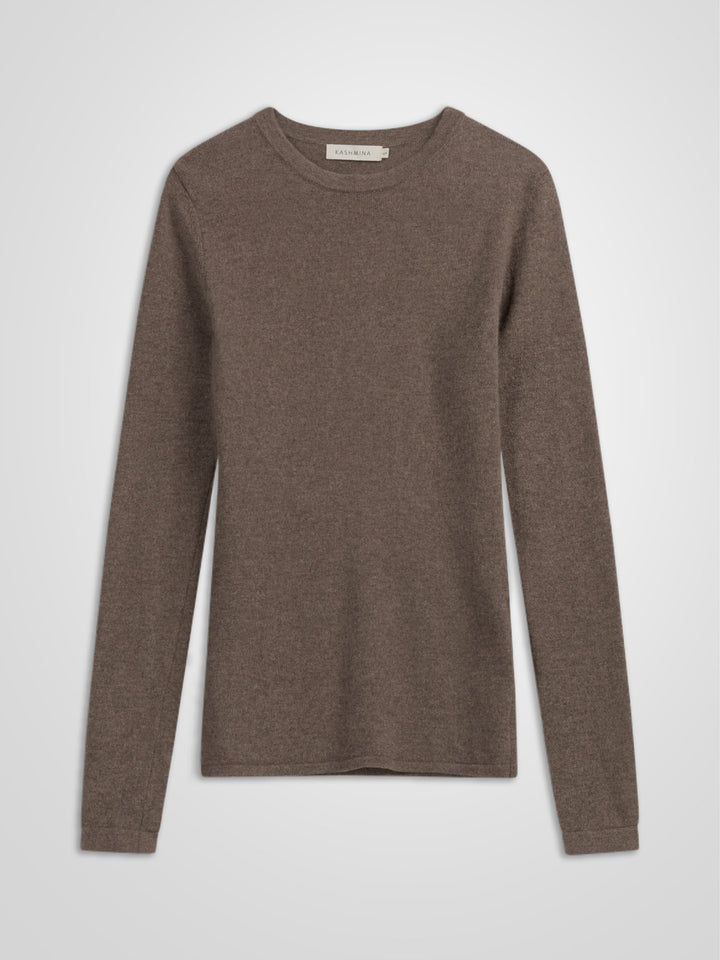 Cashmere sweater "Unni" in 100% pure cashmere. Scandinavian design by pashmina. Color: Dark Toast.