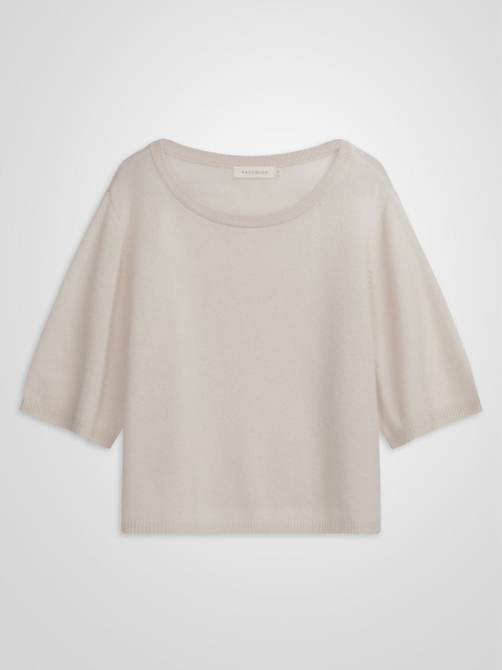 Cashmere t-shirt "Vaar" in 100% pure cashmere. Scandinavian design by Kashmina. Color: Cream.