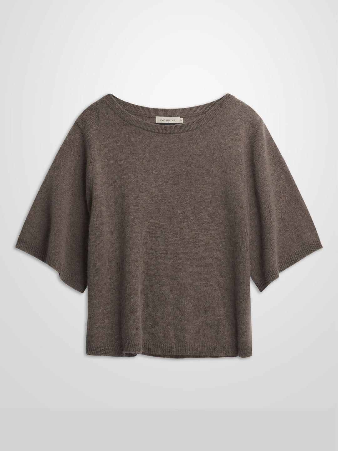 Cashmere t-shirt "Vaar" in 100% pure cashmere. Scandinavian design by Kashmina. Color: Dark Toast.