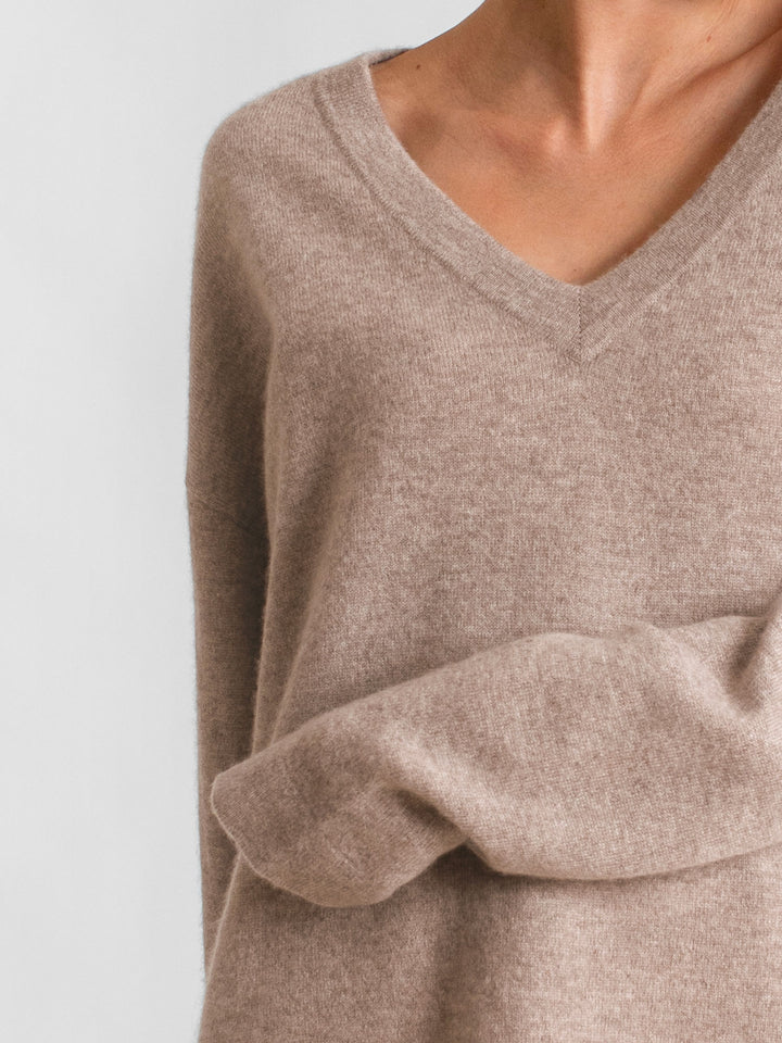 Cashmere sweater "Alva" V-neck sweater in 100% cashmere from norwegian Kashmina