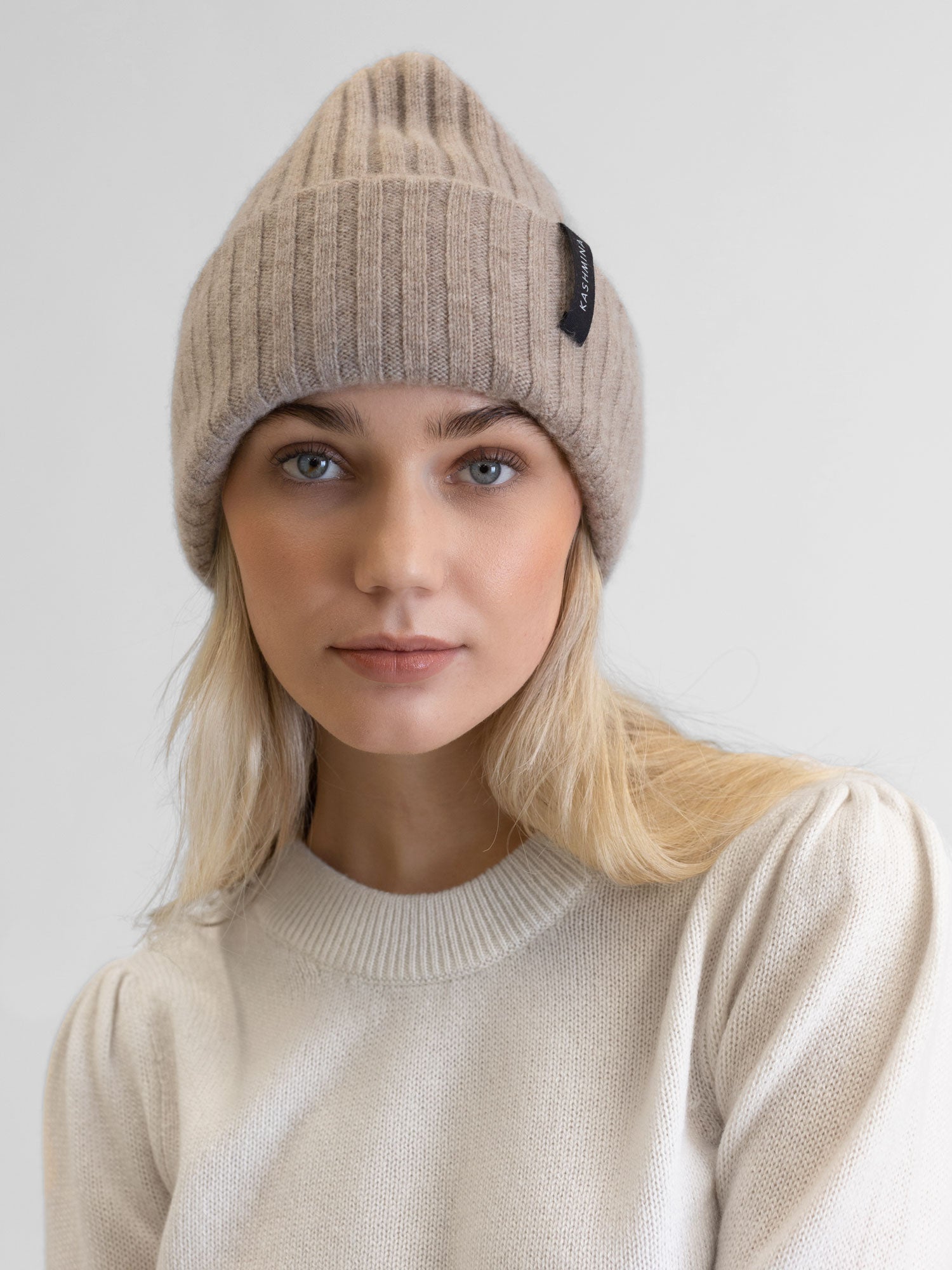 Cashmere beanie