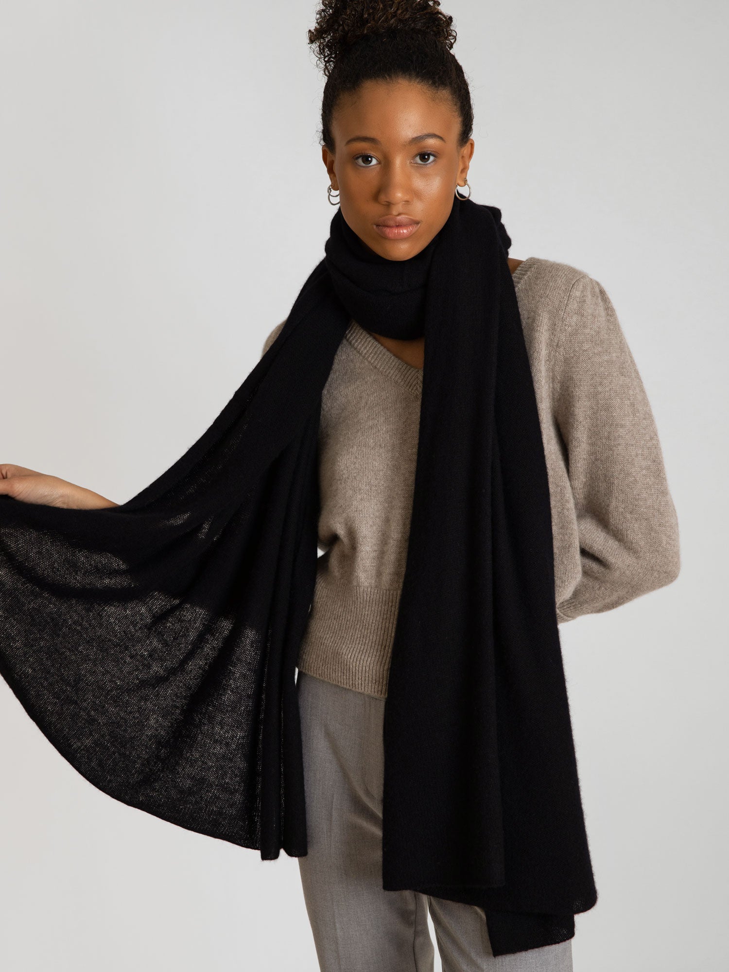 Cashmere scarves outlet on sale